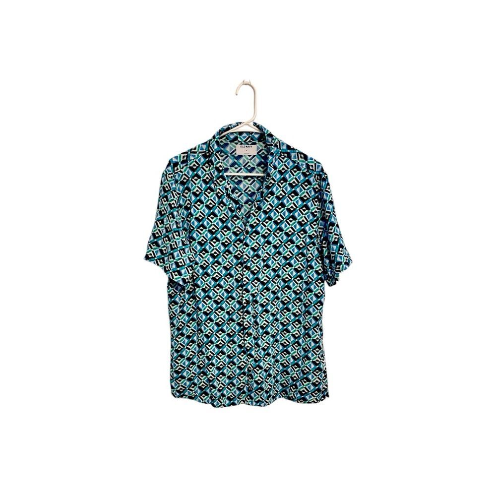 Men’s short sleeve geometric camp shirt Sz M